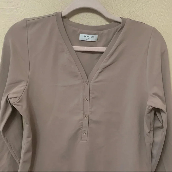 Aritzia Babaton Contour V-neck Henley Bodysuit - Picture 5 of 11